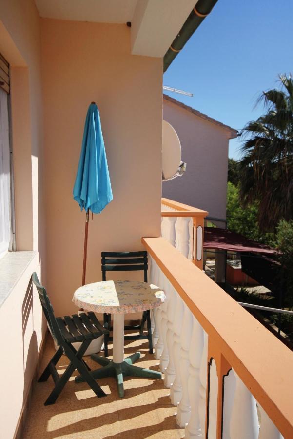 Apartments For Families With Children Privlaka, Zadar - 5747 Bagian luar foto