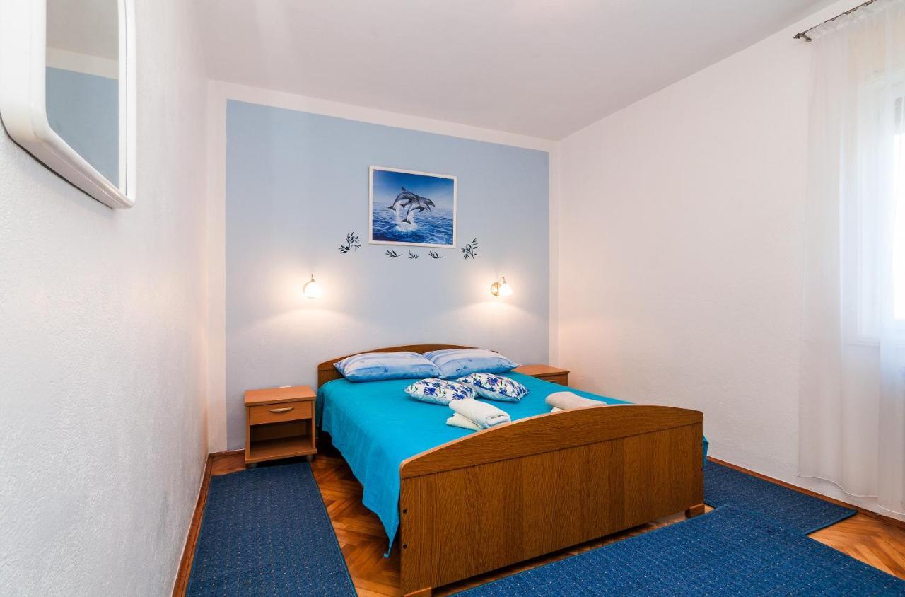 Apartments For Families With Children Privlaka, Zadar - 5747 Bagian luar foto