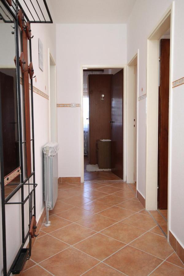Apartments For Families With Children Privlaka, Zadar - 5747 Bagian luar foto